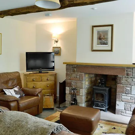 Heggle House